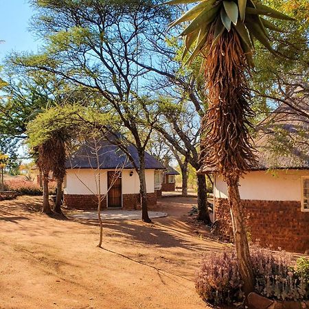Lagai Roi Guesthouse Boshoek Экстерьер фото